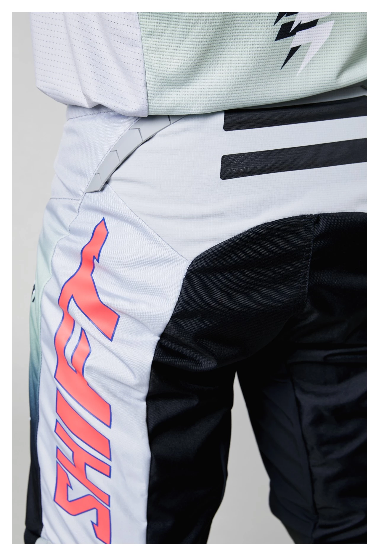 Riding Gear Shift Black Label Lean Pants 5 Riding Gear Shift Black Label Lean Pants - Image 3